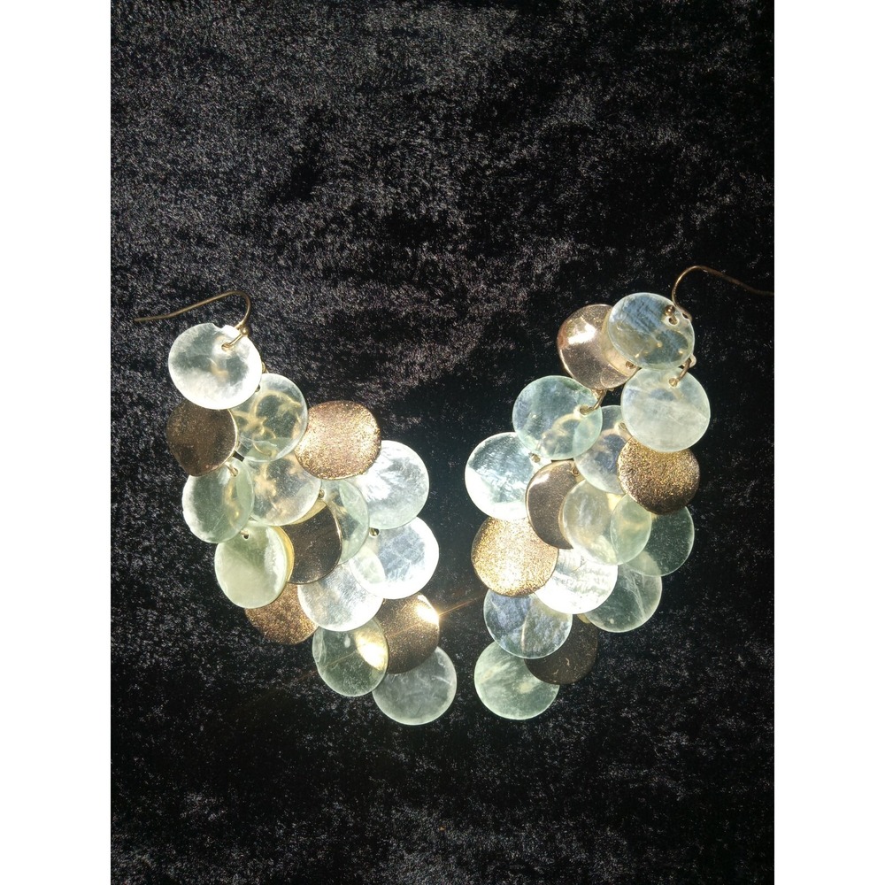 Light Green‎ & Bronz Dangling Shell Earrings